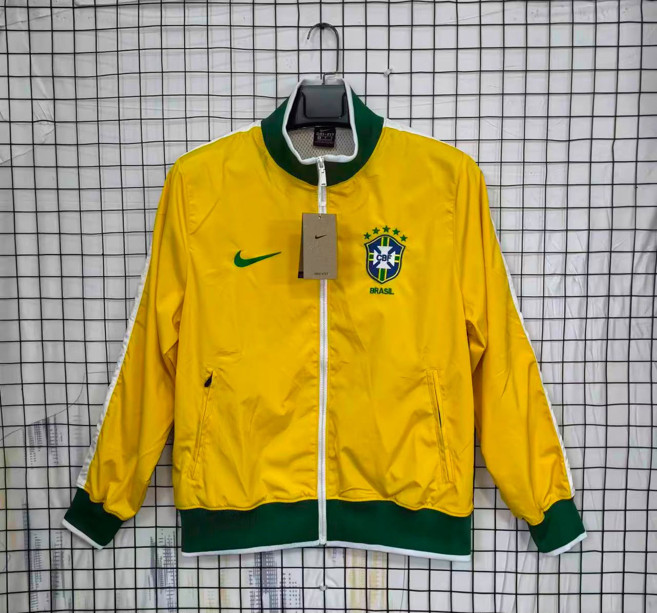 BRAZIL 2010 WINDBREAKER
