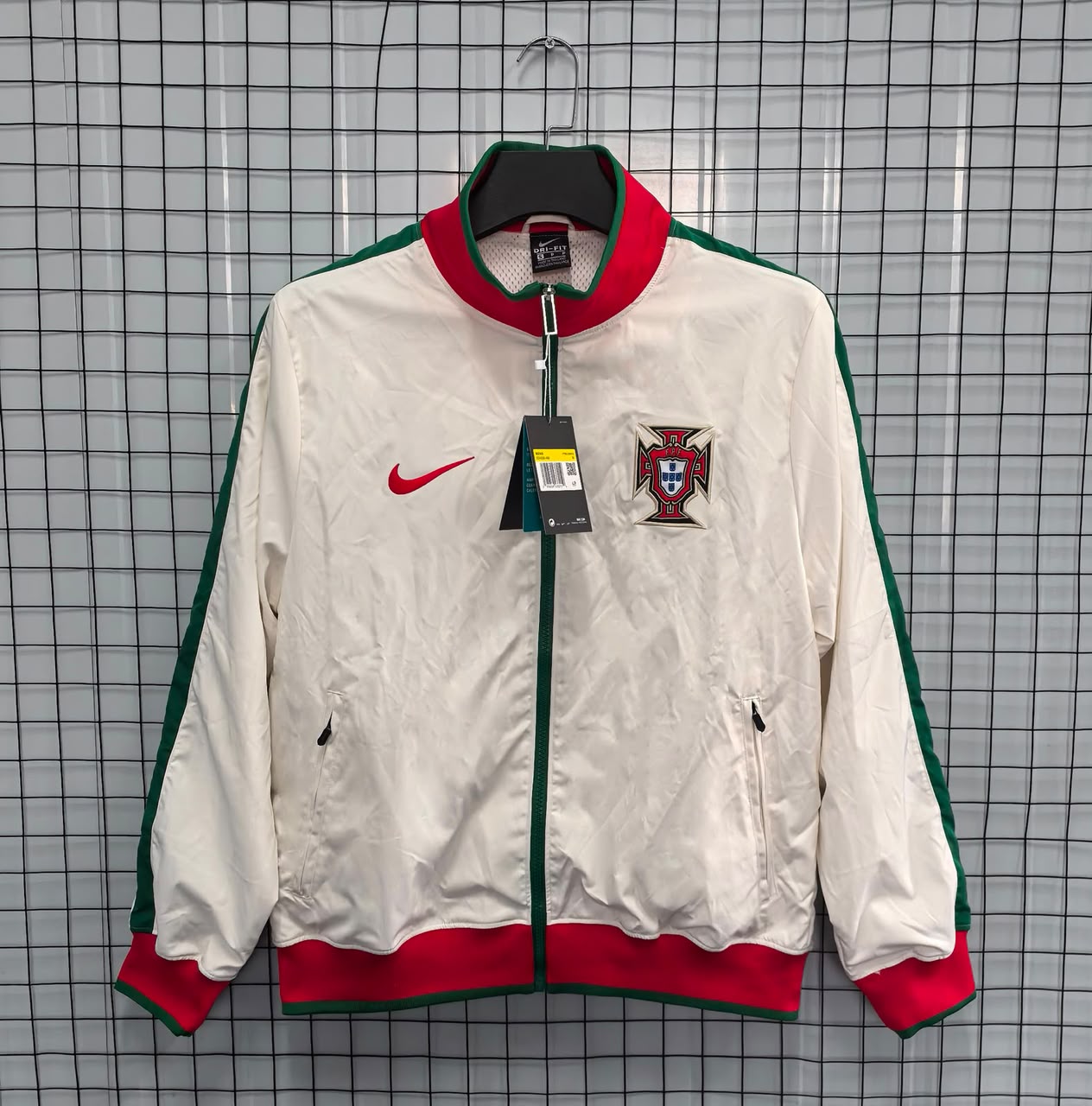 PORTUGAL 24/25 WINDBREAKER